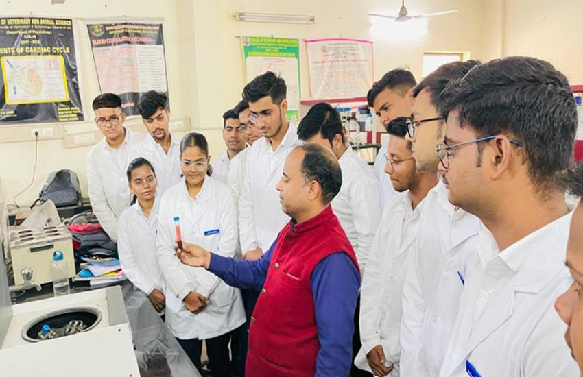 Sardar Vallabhbhai Patel University of Agriculture & Technology , Meerut